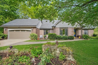 711 36th St, West Des Moines, IA 50265