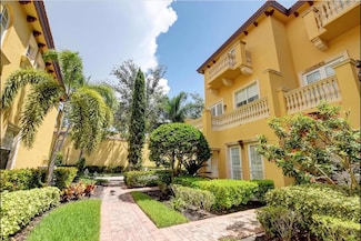 545 NE 69th Cir, Boca Raton, FL 33487