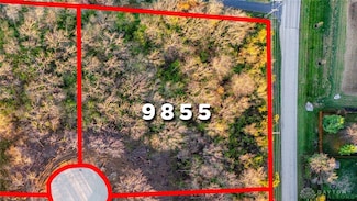 1798 Fawnwood Ct, Fairborn, OH 45324