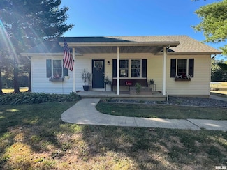 11675 E Radio Tower Rd, Mount Vernon, IL 62864