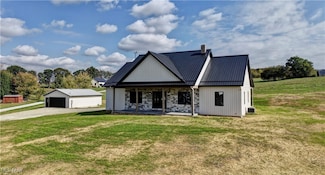 7967 State Route 516 NW, Dundee, OH 44624