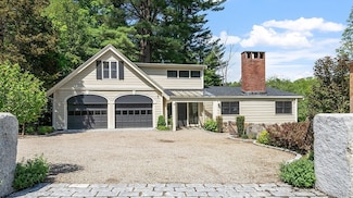 196 Elm St, Concord, MA 01742