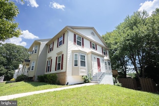 4971 Lambsgate Ln, Woodbridge, VA 22193