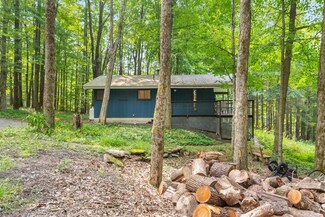 1288 Brookman Rd, Pownal, VT 05261