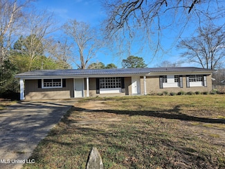 8984 Westwood Dr, Meridian, MS 39307