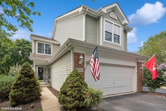 2002 Waverly Cir, Saint Charles, IL 60174