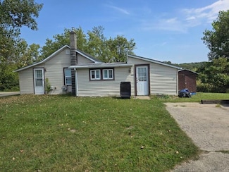 3891 Bankers Rd, Hillsdale, MI 49242