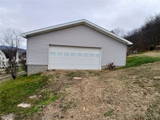 850 Mckinley St, Bolivar, PA 15923