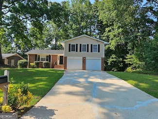 4670 Eberline Ct, Stone Mountain, GA 30083
