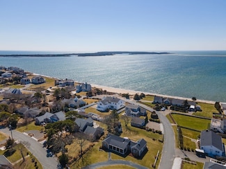 15 West Rd, West Yarmouth, MA 02673