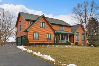 977 Westshore Dr, Fox Lake, IL 60020