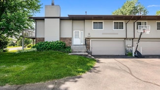 4543 Churchill St, Saint Paul, MN 55126