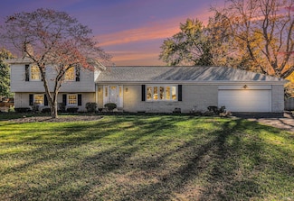 3009 E Lake Dr S, Elkhart, IN 46514