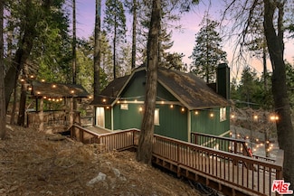 27981 Rainbow Dr, Lake Arrowhead, CA 92352
