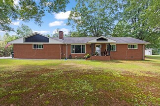 1186 E Reed Rd, La Fayette, GA 30728