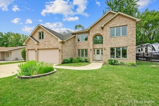 100 Westover Ln, Schaumburg, IL 60193