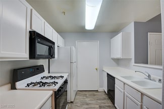 950 Seven Hills Dr Unit 222, Henderson, NV 89052