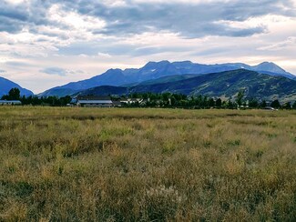 2071 S Winterton Cir, Charleston, UT 84032