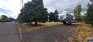 471 Hampden Ln NE, Salem, OR 97317