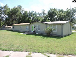 110 N Kent St, Nickerson, KS 67561