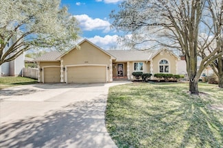 809 E Hawthorne Dr, Derby, KS 67037