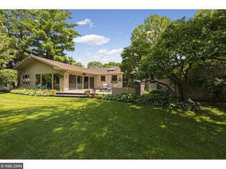 2862 Northview Rd, Wayzata, MN 55391