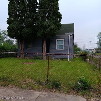 13500 Heyden St, Detroit, MI 48223