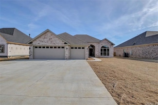 119 Crestview Dr, Maumelle, AR 72113