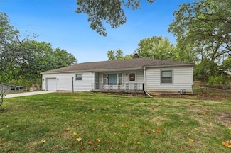6 NE 82nd St, Kansas City, MO 64118