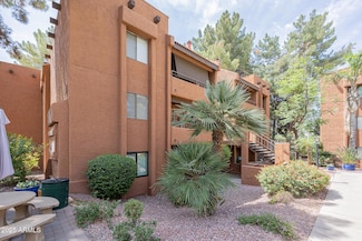 4704 E Paradise Village Pkwy N Unit 216, Phoenix, AZ 85032