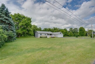 7633 Acee Rd, Whitesboro, NY 13492