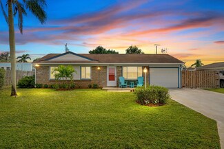 8052 SE Evergreen St, Hobe Sound, FL 33455