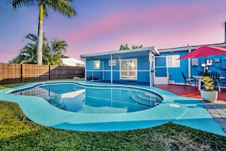 5581 S 38th St, Greenacres, FL 33463