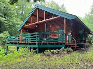 N12203 Bear Cave Rd, Silver Cliff, WI 54104