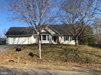 35570 Sassafras Dr, Round Hill, VA 20141