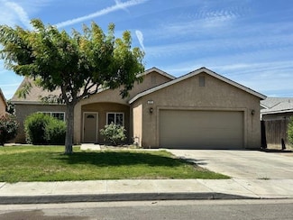 975 San Joaquin Ave, Corcoran, CA 93212