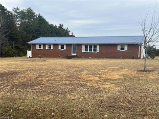 2532 Caprice Ln, Burlington, NC 27215