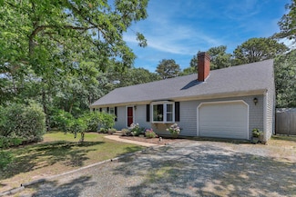 25 Beach Plum Ln, Brewster, MA 02631