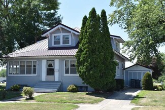 232 1st Ave SE, Oelwein, IA 50662