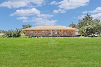 508 E Parker St, Granite, OK 73547