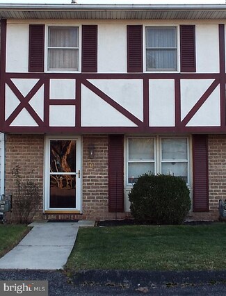 201 Hills Dr, Gettysburg, PA 17325