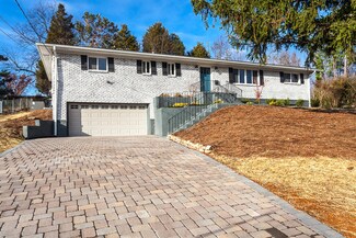 8005 Bennington Dr, Knoxville, TN 37909