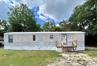 133 Susan Cir, Fitzgerald, GA 31750
