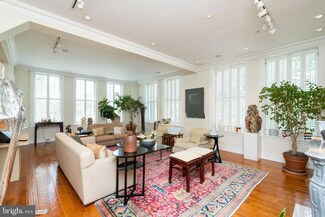 227 S 6th St Unit 3SW, Philadelphia, PA 19106