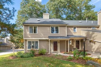4 Iris Way Unit 14, Haverhill, MA 01830
