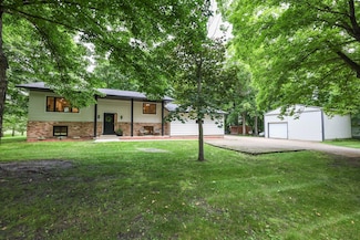 7719 Canary Rd SW, Alexandria, MN 56308