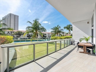 3250 NE 188th St Unit 102, Aventura, FL 33180