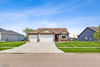 8837 Lost River Rd, Horace, ND 58047