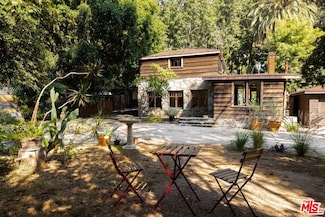 1748 Laurel Canyon Blvd, Los Angeles, CA 90046