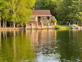 402 Stanhope Mill Rd, Lincoln, ME 04457